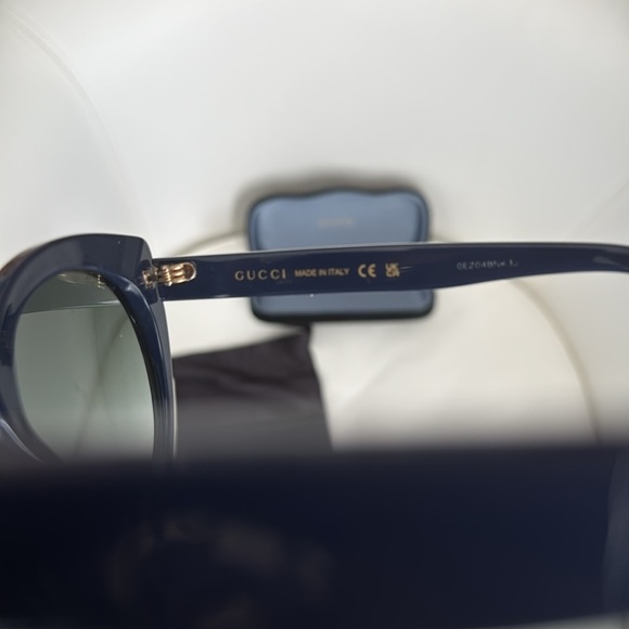 Gucci New Acetate Cat Eye Sunglasses GG 0325S Blue. Women’s Luxury. Eye … - Picture 4 of 7